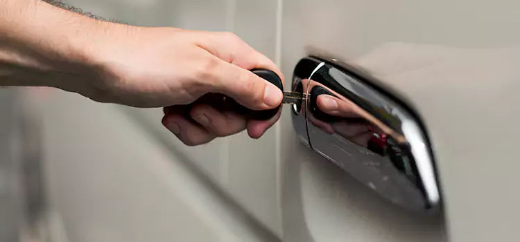 Why Choose Our Auto Locksmith Team in Spring Hill, FL?